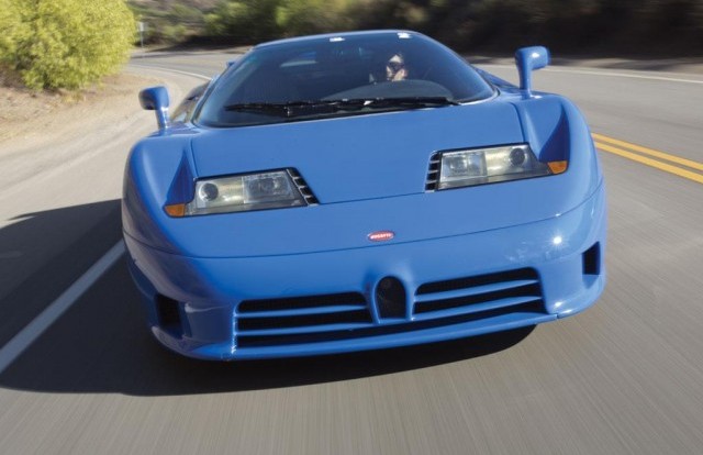 A subasta un Bugati EB110 GT 2