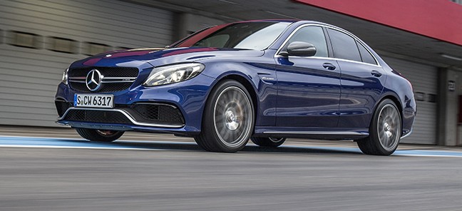 Mercedes-AMG C 63 S; Fahrvorstellung Portimao 2015; brillantblau