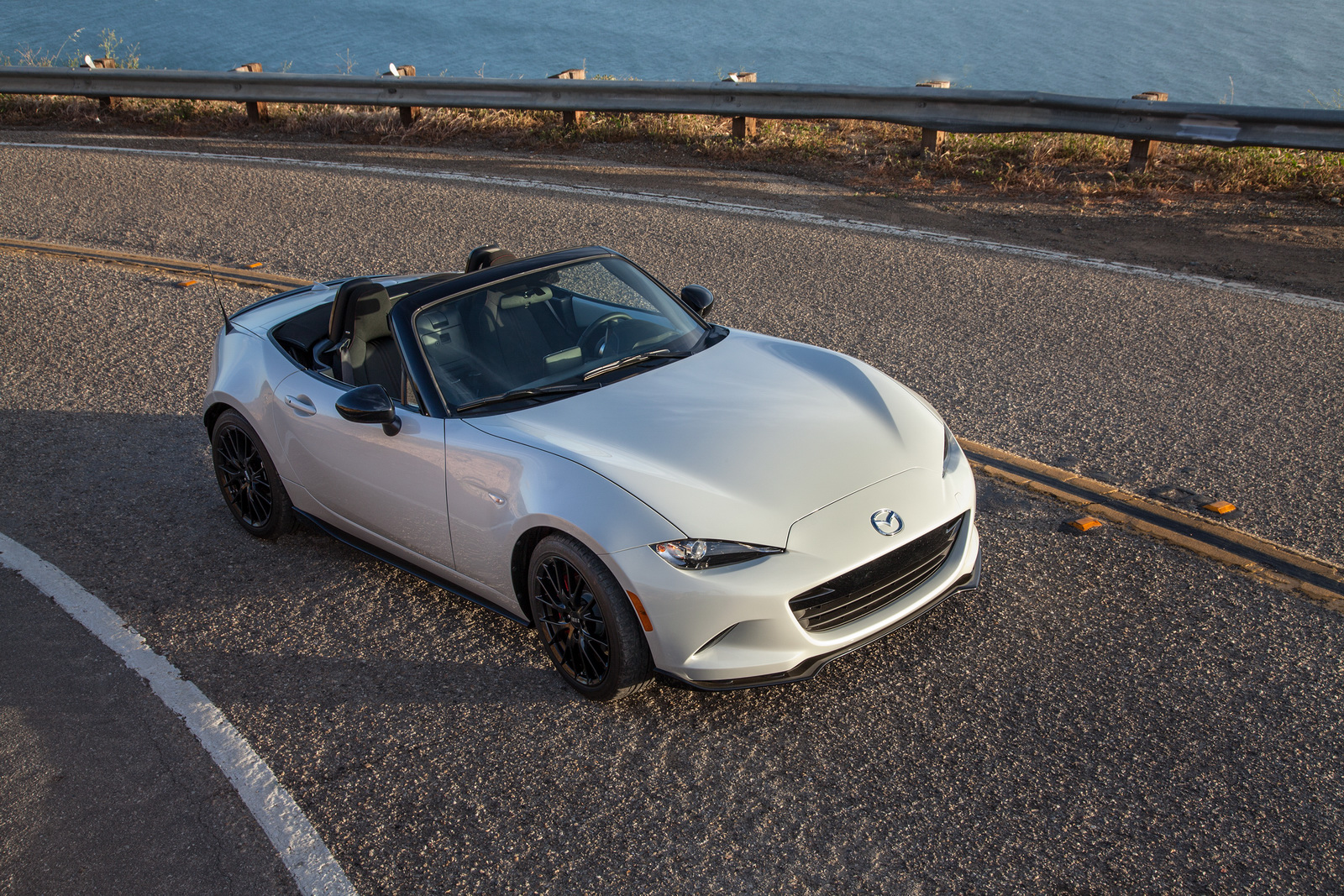 Mazda MX-5 Club: Diferencial autoblocante, suspensión Bilstein... 1