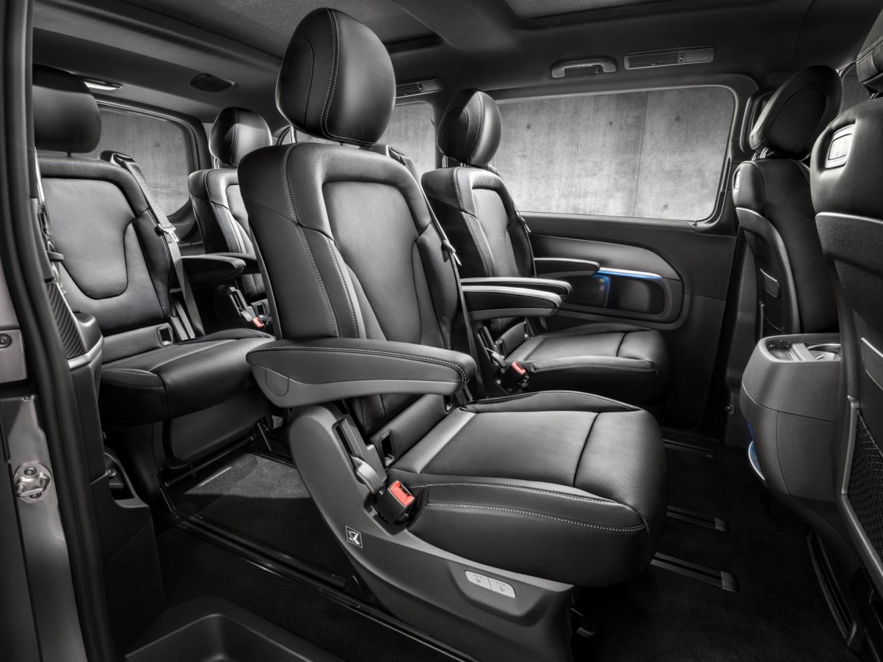 mercedes-benz-v-class-amg-line-is-a-reality-will-take-a-bow-in-frankfurt-photo-gallery_5