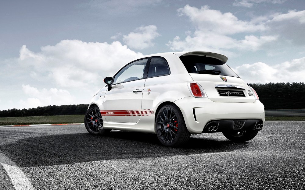 abarth-595-yamaha-factory-racing-edition-2