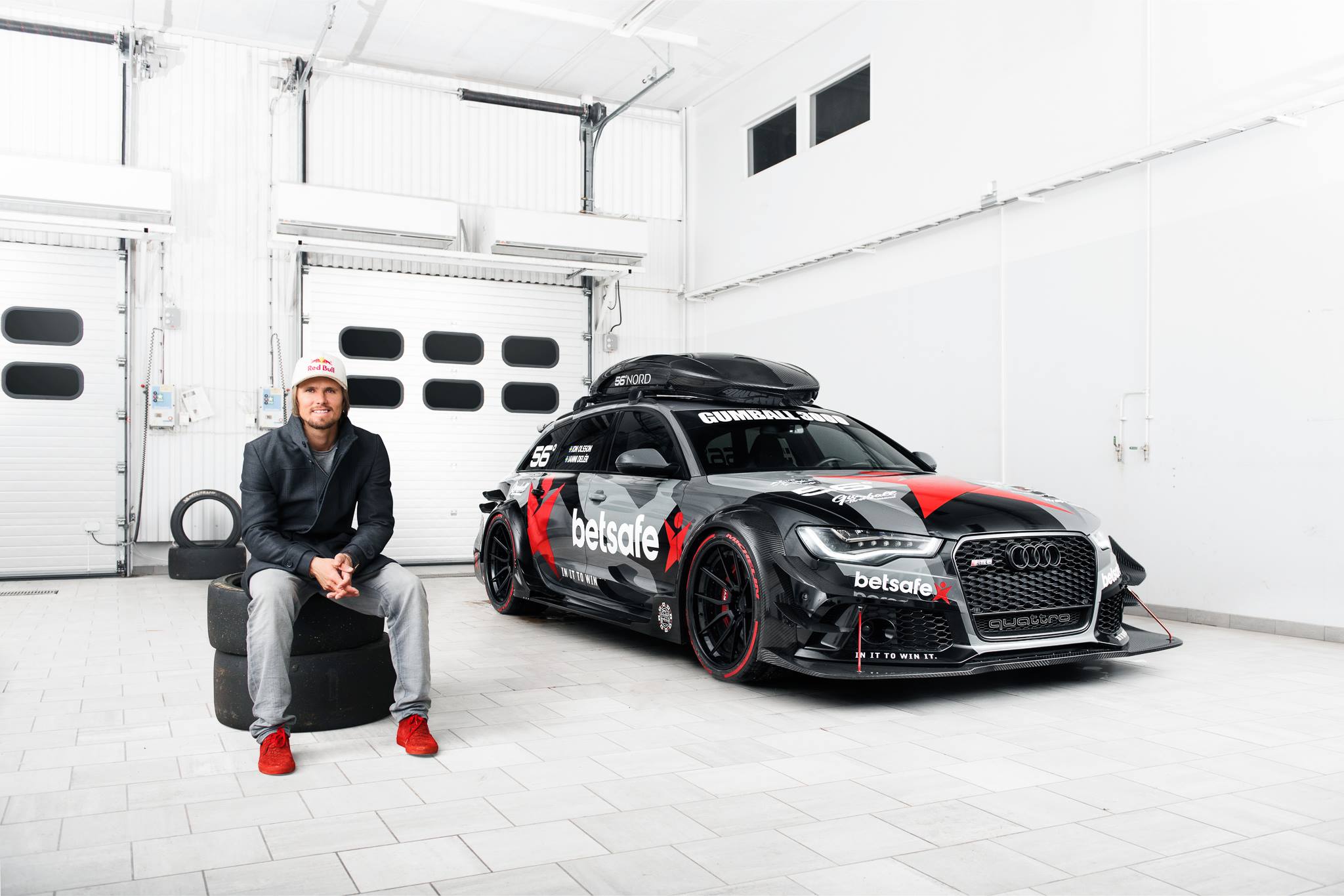 1000-hp-audi-rs6-owned-by-jon-olsson-burns-to-the-ground-in-armed-robbery-attack_3