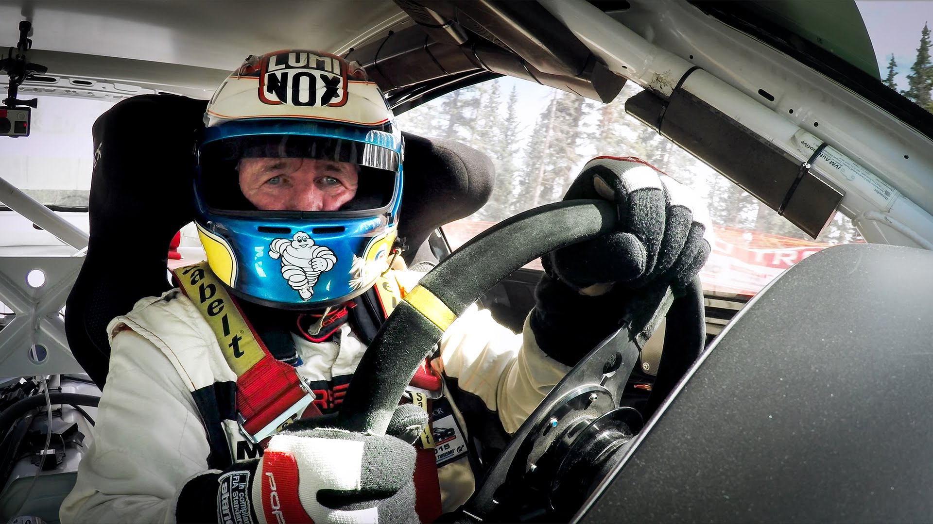 Vídeo: ¿Qué se siente al subir Pikes Peak en un Porsche 911 GT3 de 800 CV?