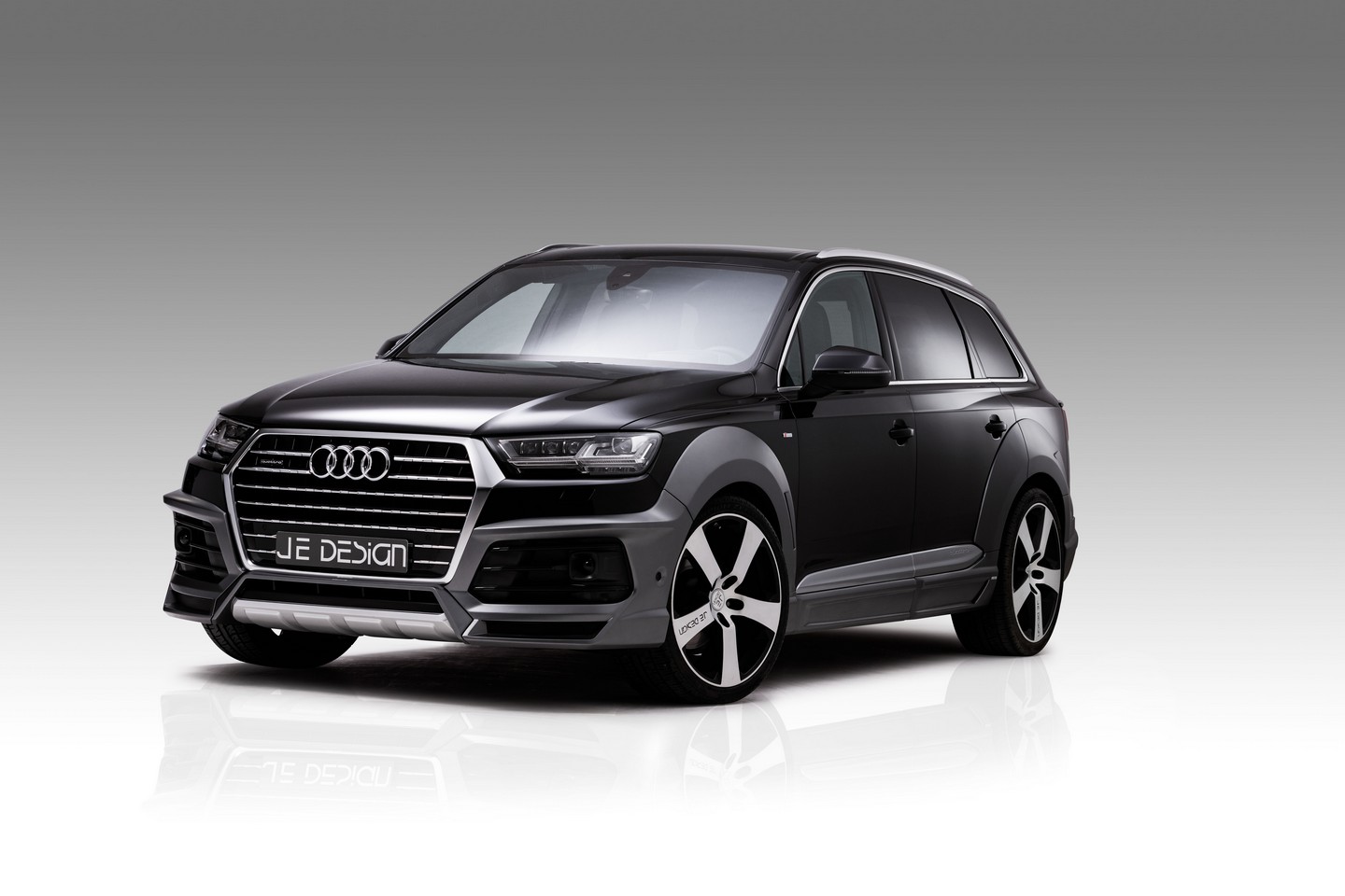 JE Design hormona como a un pollo al Audi Q7 S Line y SQ7 y le aumenta su potencia 1