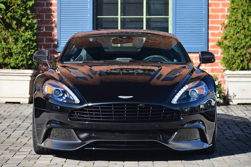 aston-martin-vanquish-carbon-edition-13.jpg