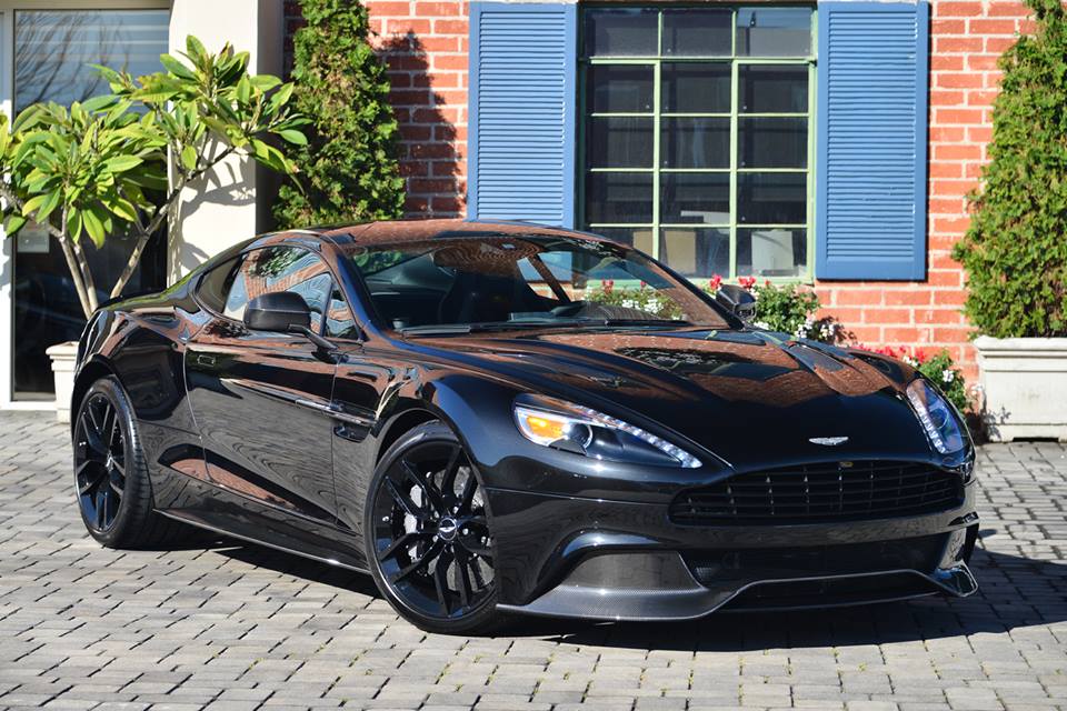aston-martin-vanquish-carbon-edition-1.jpg