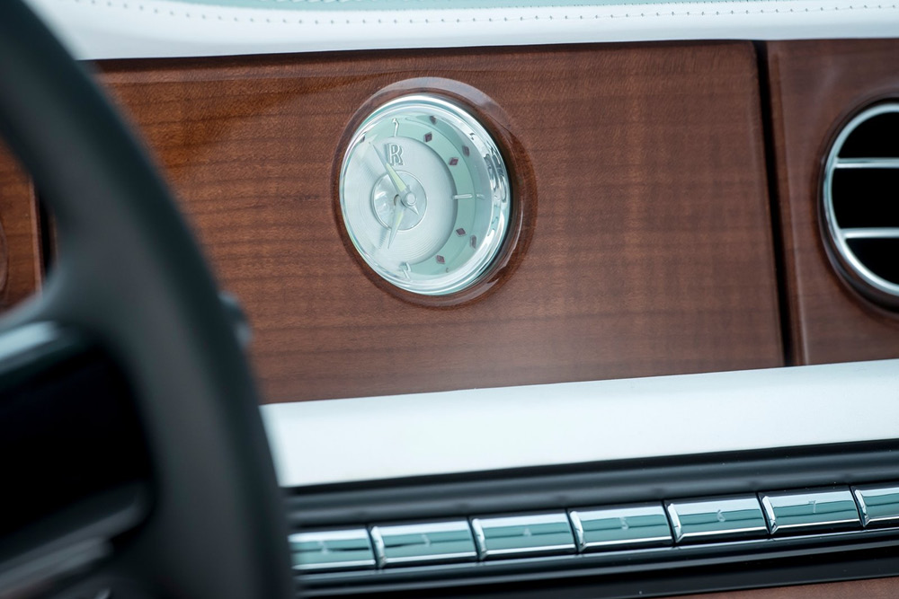 Rolls-Royce_Phantom_Serenity_9.jpg