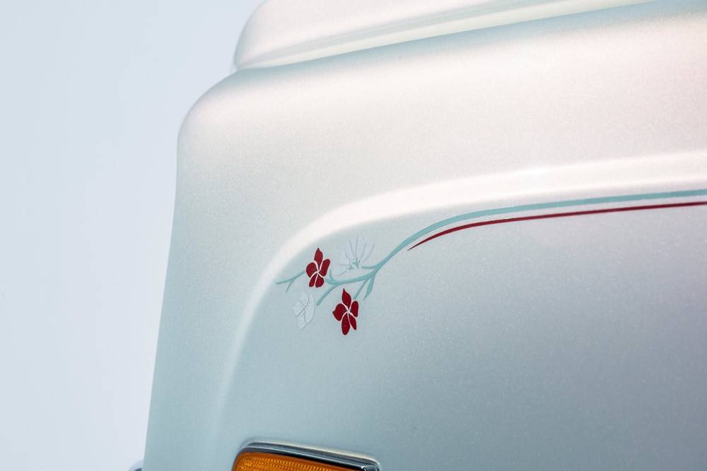 Rolls-Royce_Phantom_Serenity_15.jpg