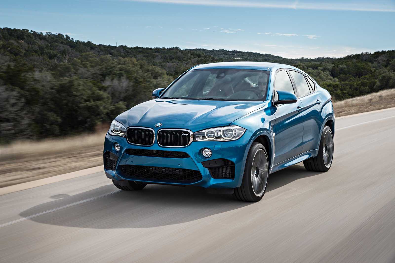 2015-BMW-X6M-85