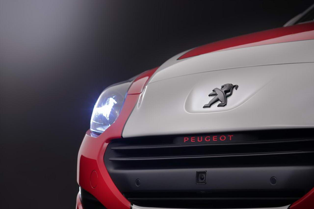 Peugeot-RCZ-R-Bimota-7