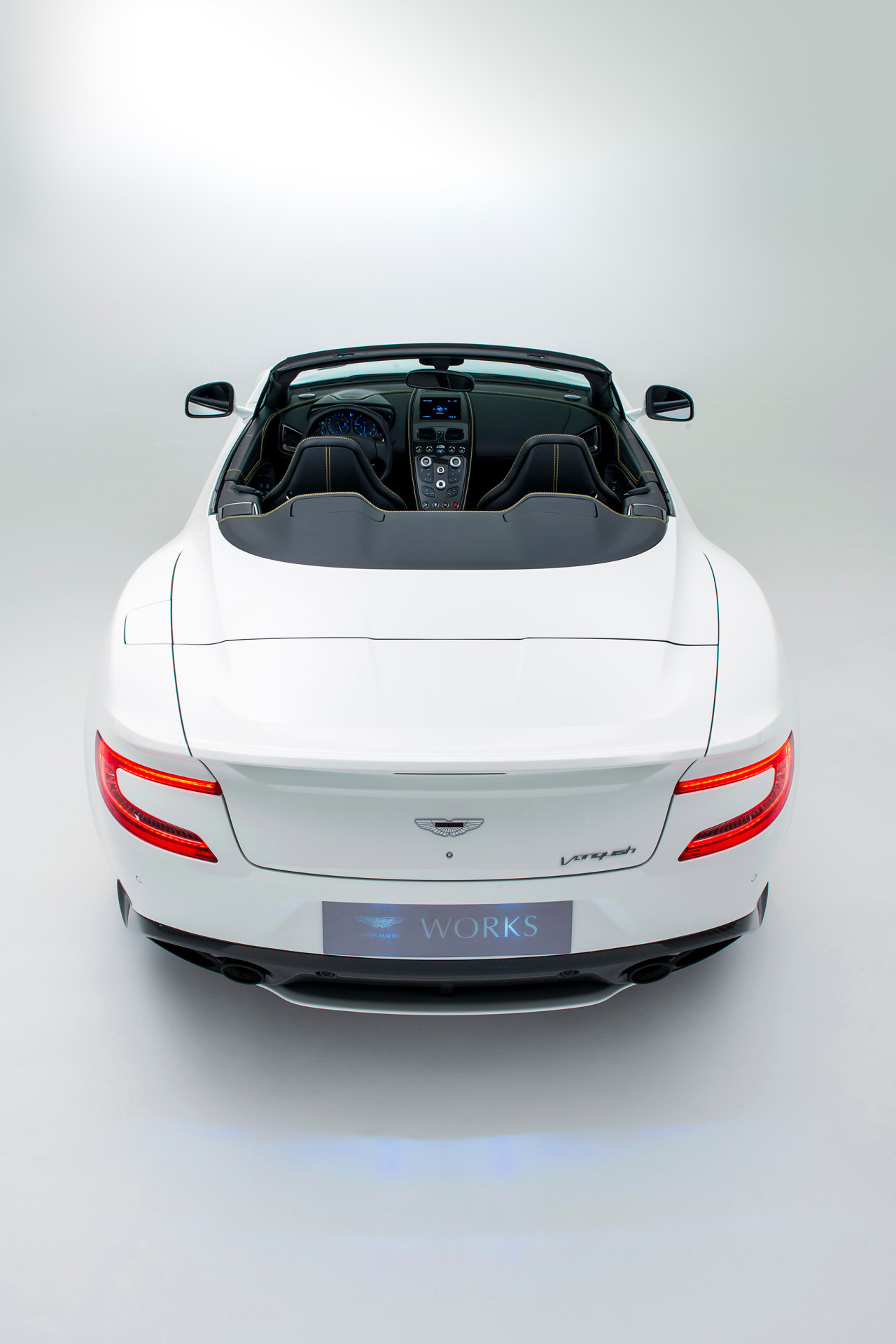 aston-martin-vanquish-works-60-aniversario-18