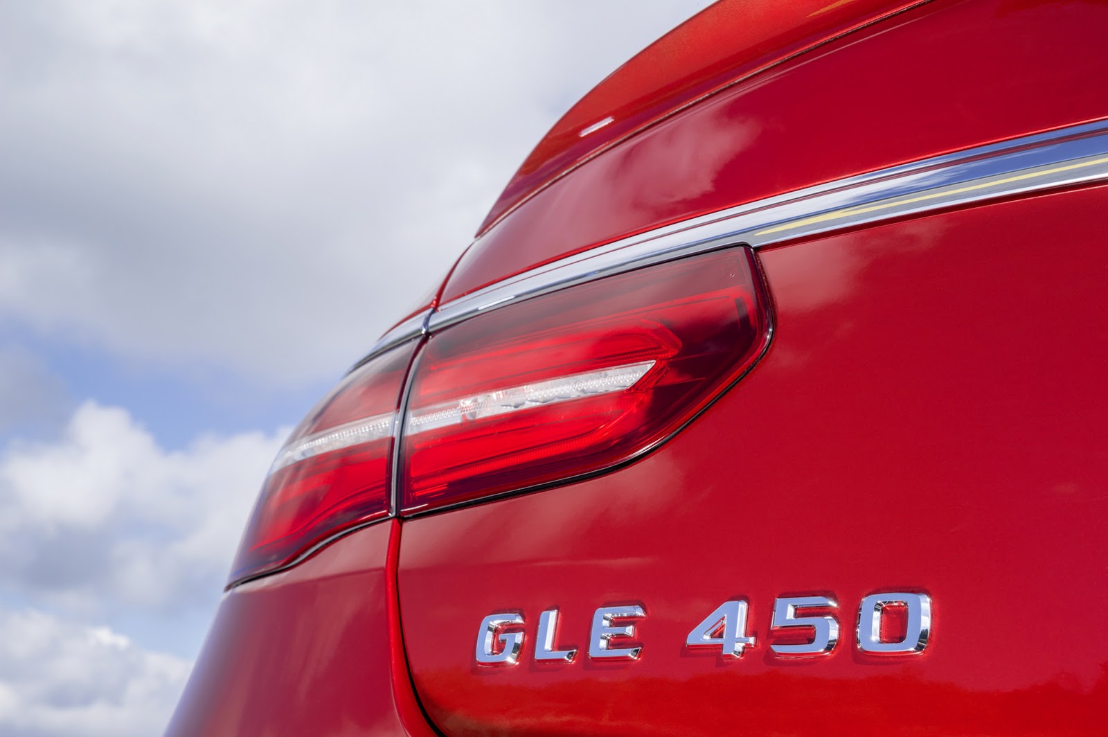 2016-Mercedes-Benz-GLE-Coupe-20