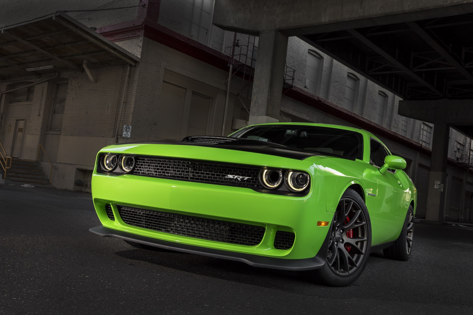 2015-Dodge-Challenger-5