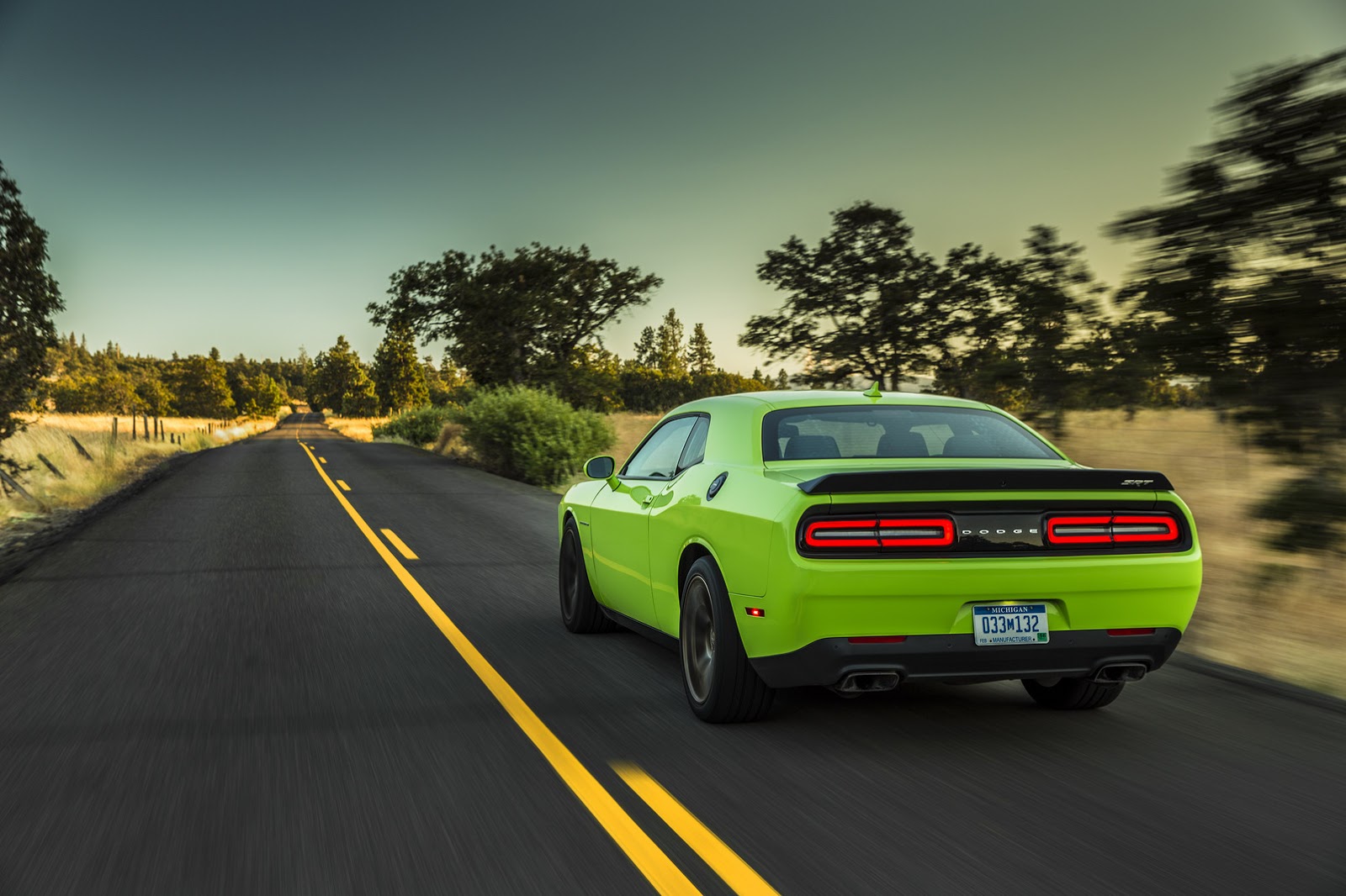2015-Dodge-Challenger-18