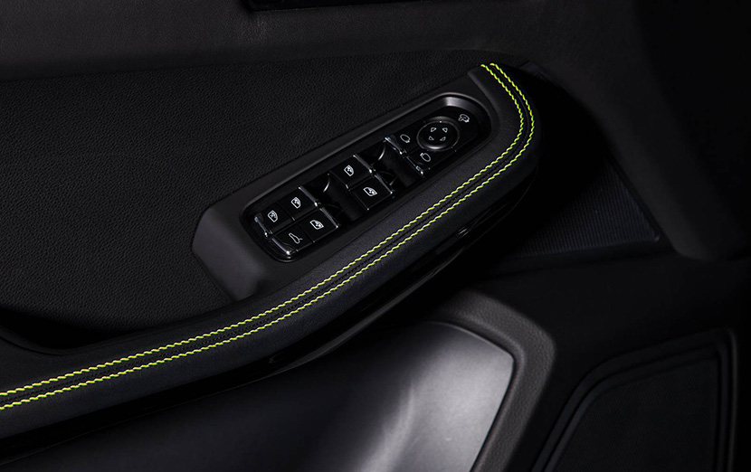 techart-porsche-macan-interior-4