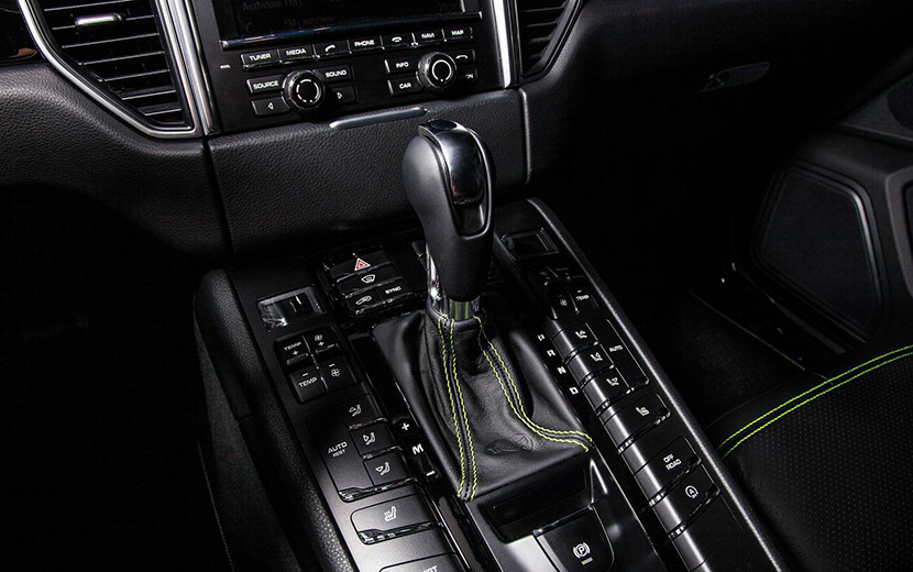 techart-porsche-macan-interior