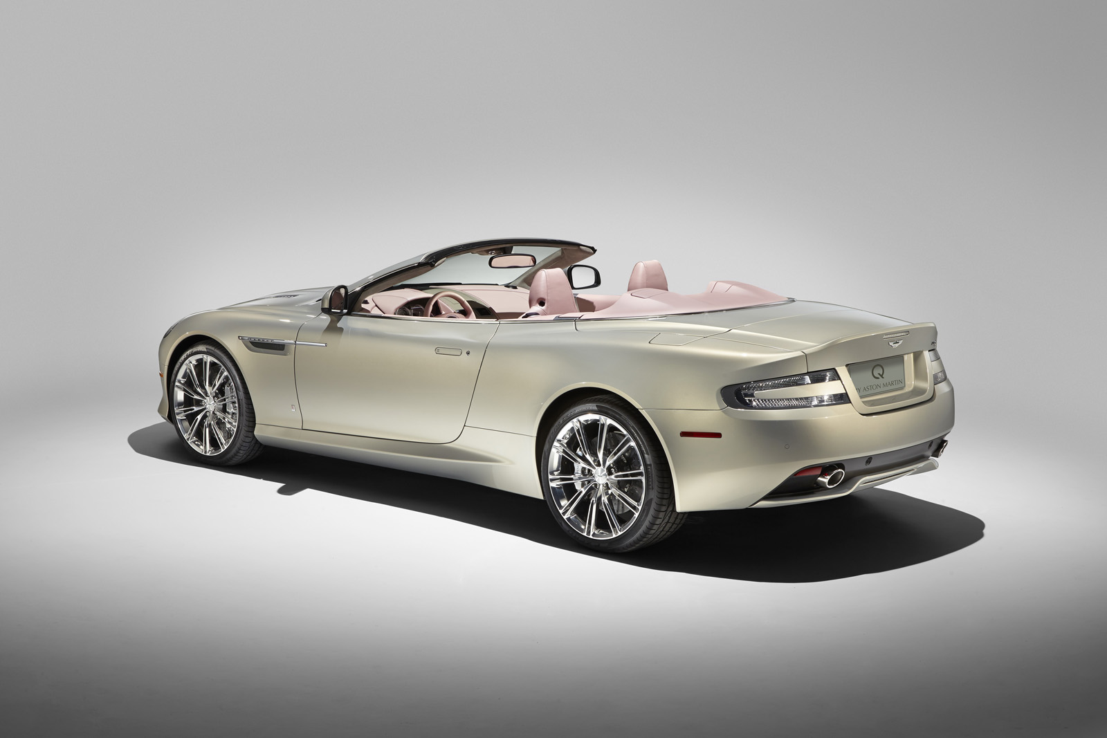 Q-by-Aston-Martin-DB9-Volante-3