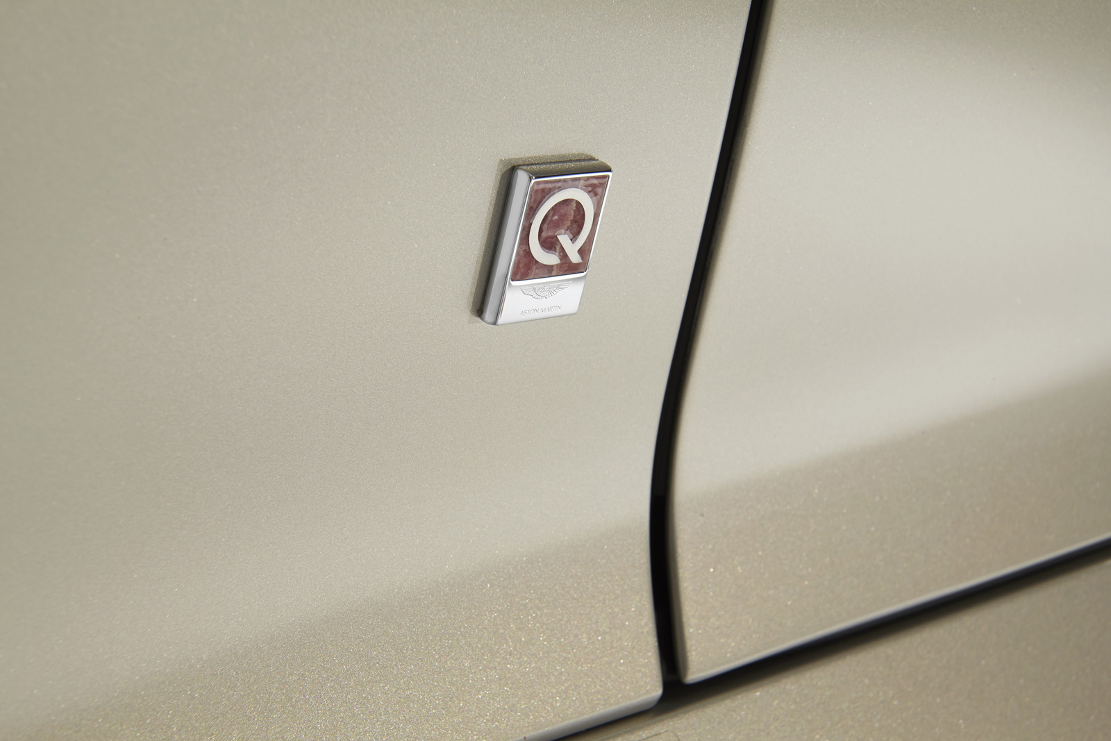 Q-by-Aston-Martin-DB9-Volante-5