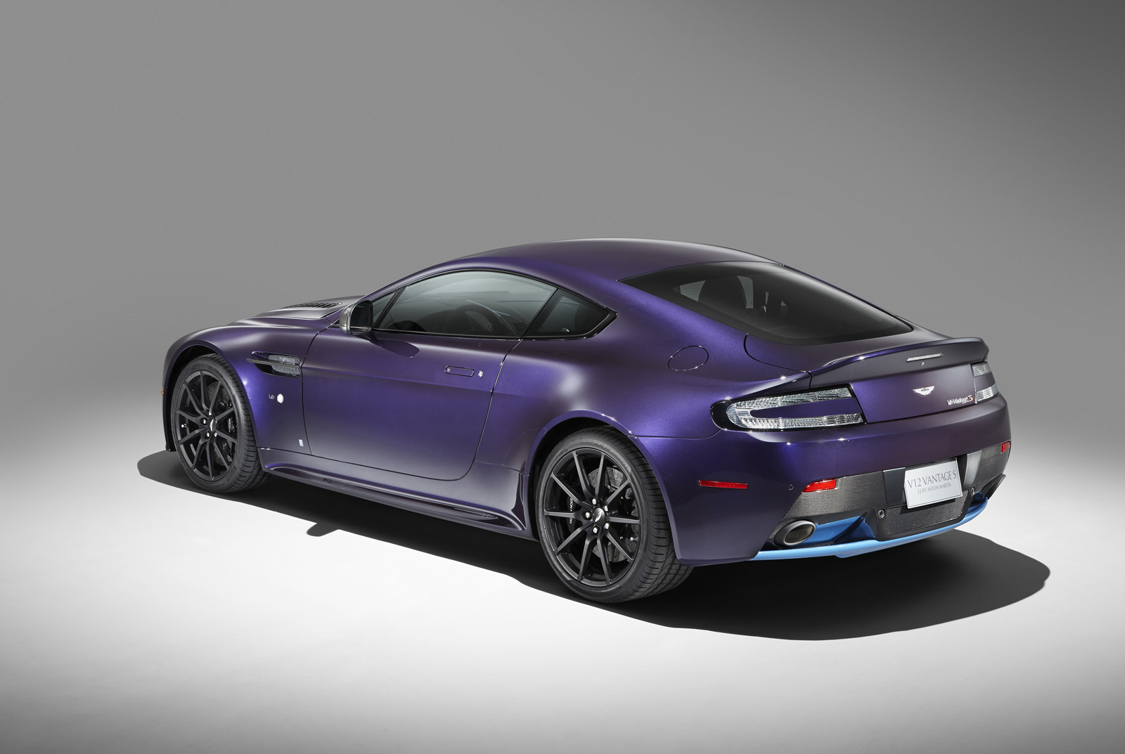 Q-by-Aston-Martin-V12-Vantage-S-2