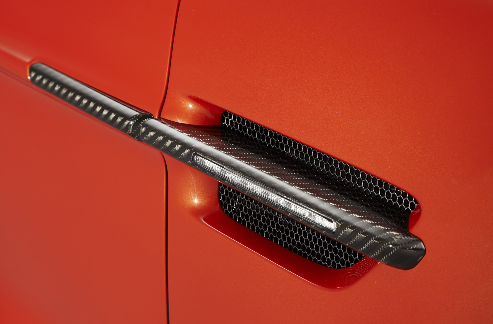 Q-by-Aston-Martin-Vanquish-10