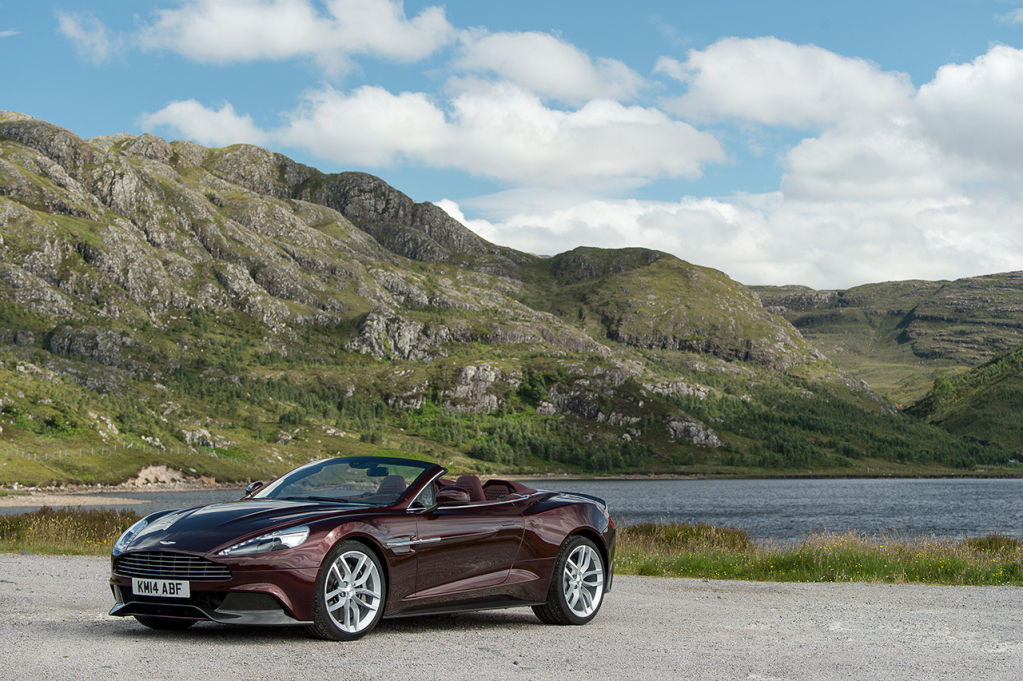 Vanquish-Volante-in-Divine-Red_2-1024x681