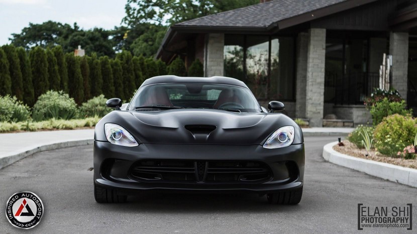 Viper-SRT-Frozen-Black-2