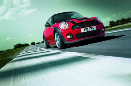 mini_jcw_r56_uff_01.jpg