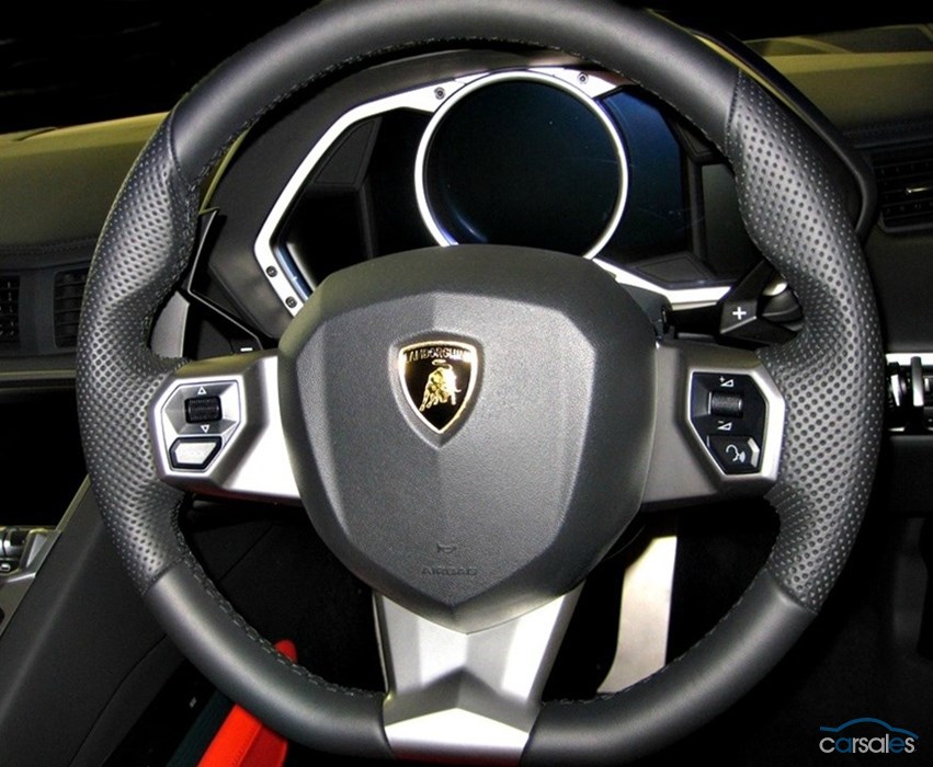 lamborghini-aventador-haloween-10