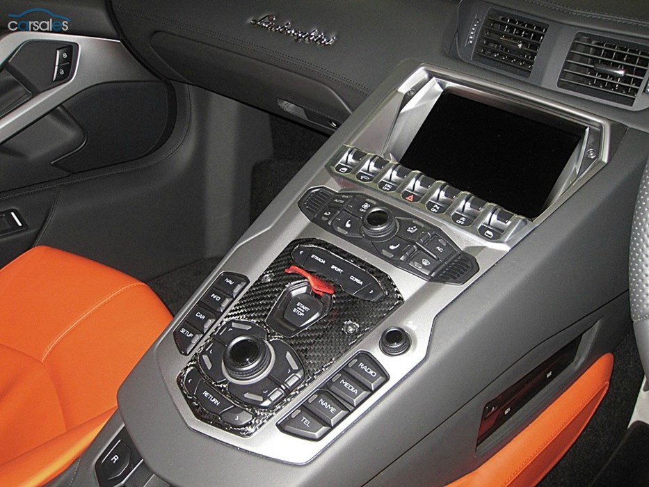 lamborghini-aventador-haloween-11