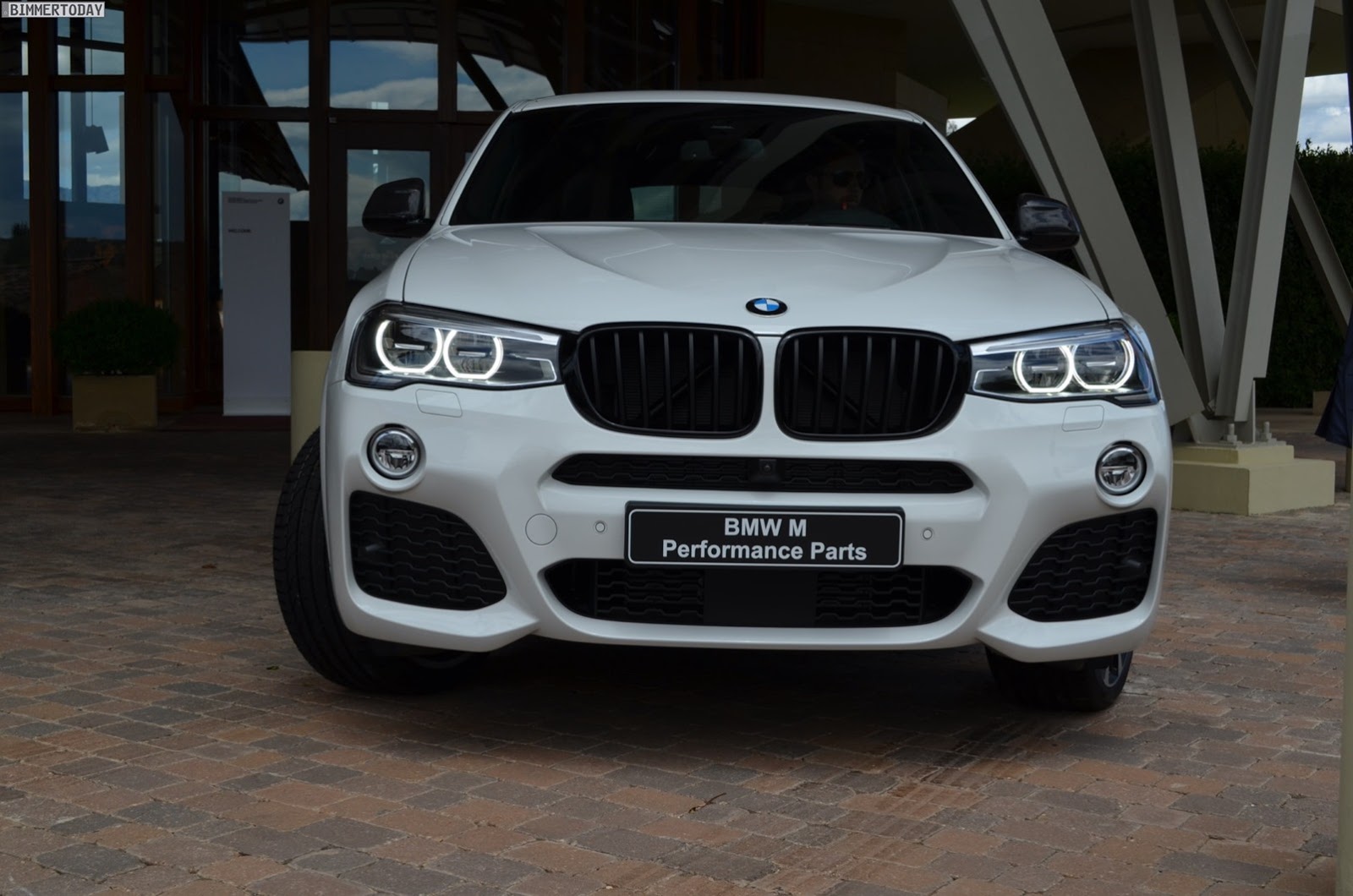 BMW-X4-M-Performance-Parts-16[2]