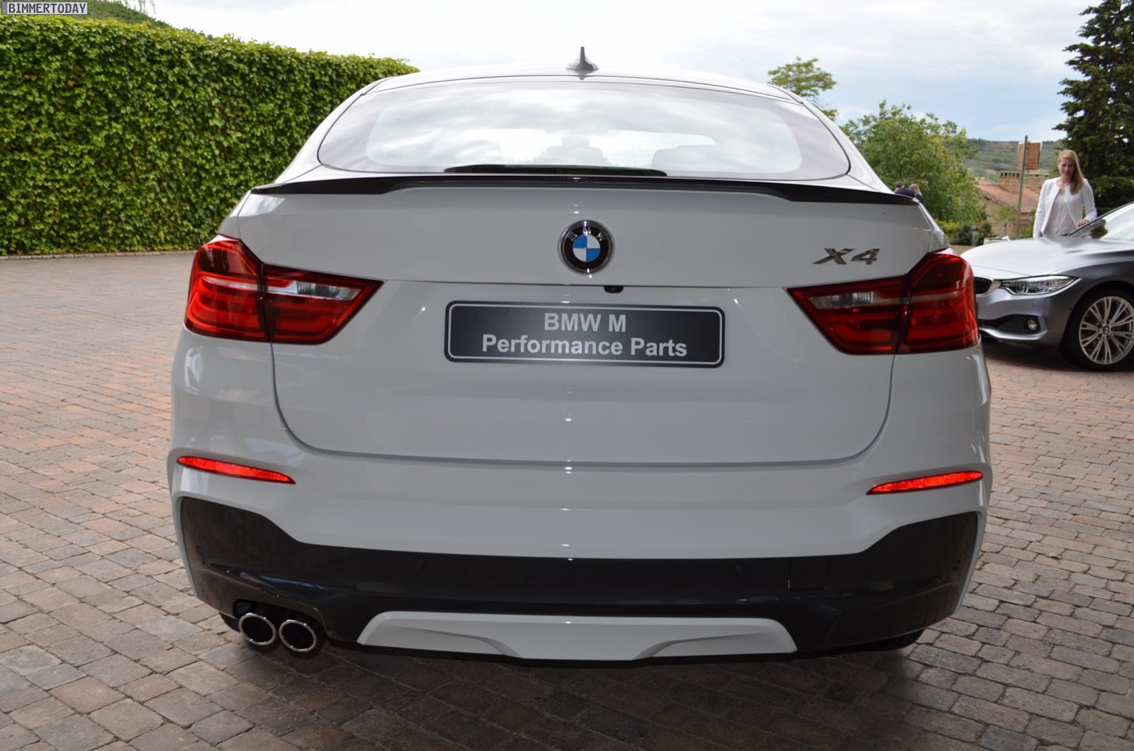 BMW-X4-M-Performance-Parts-17[2]