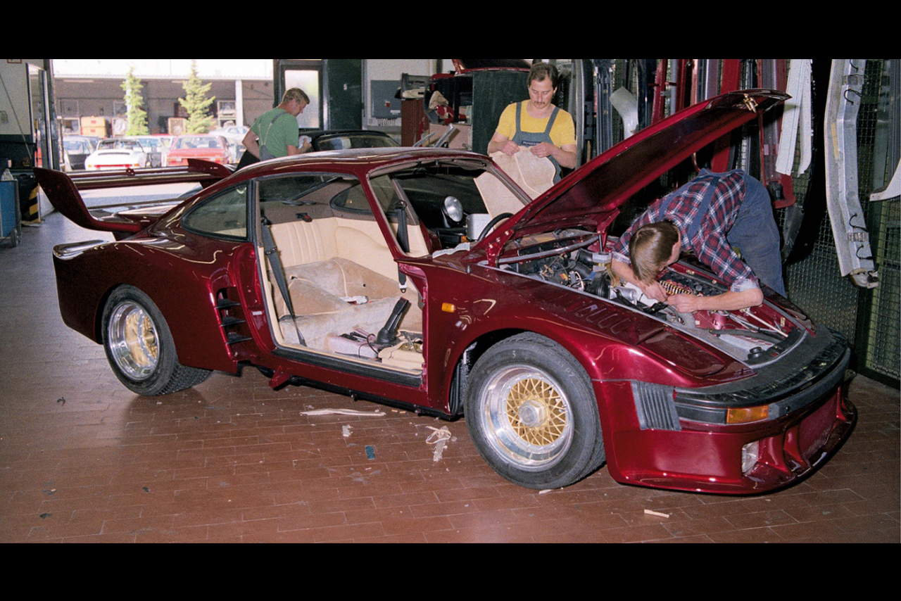 Porsche-935-Street-14