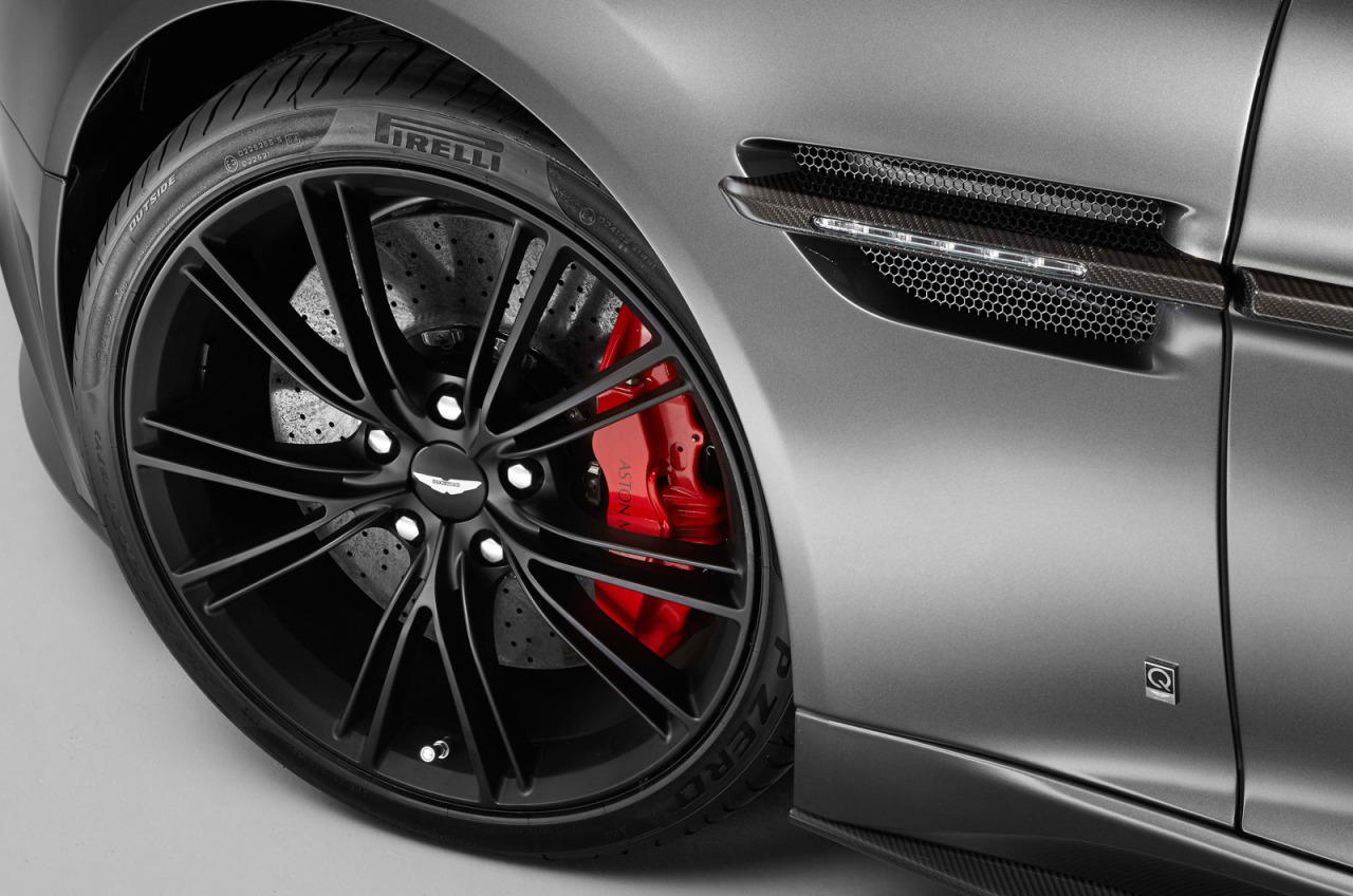 Aston_martin_q_neijing_2014_DM_11