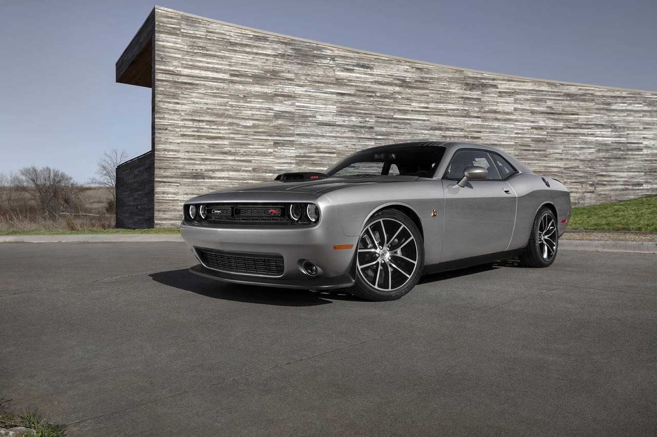 2015 Dodge Challenger 392 HEMI® Scat Pack Shaker