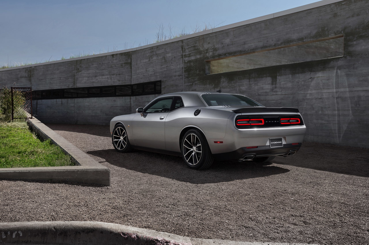 2015 Dodge Challenger 392 HEMI® Scat Pack Shaker