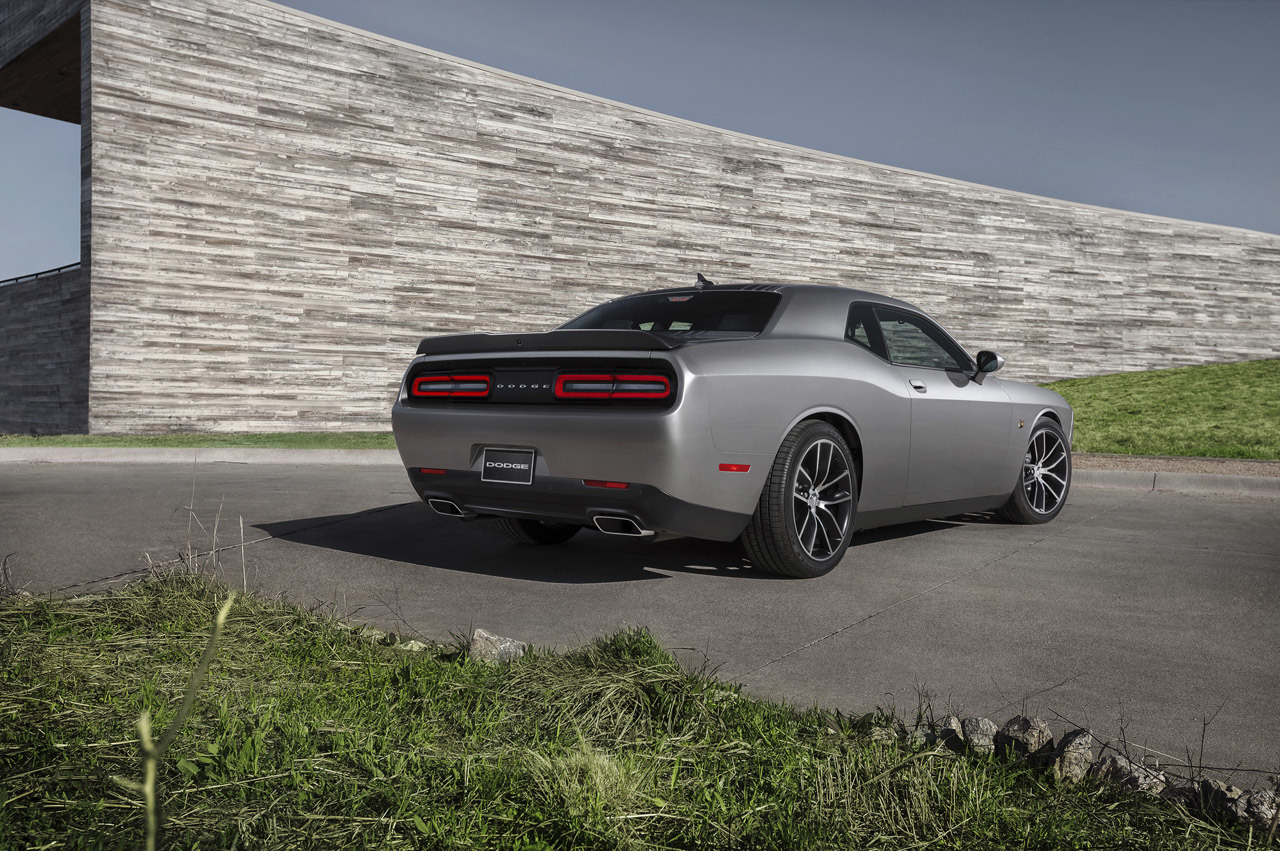 2015 Dodge Challenger 392 HEMI® Scat Pack Shaker