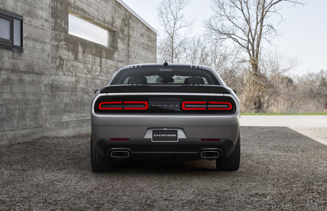 2015 Dodge Challenger 392 HEMI® Scat Pack Shaker