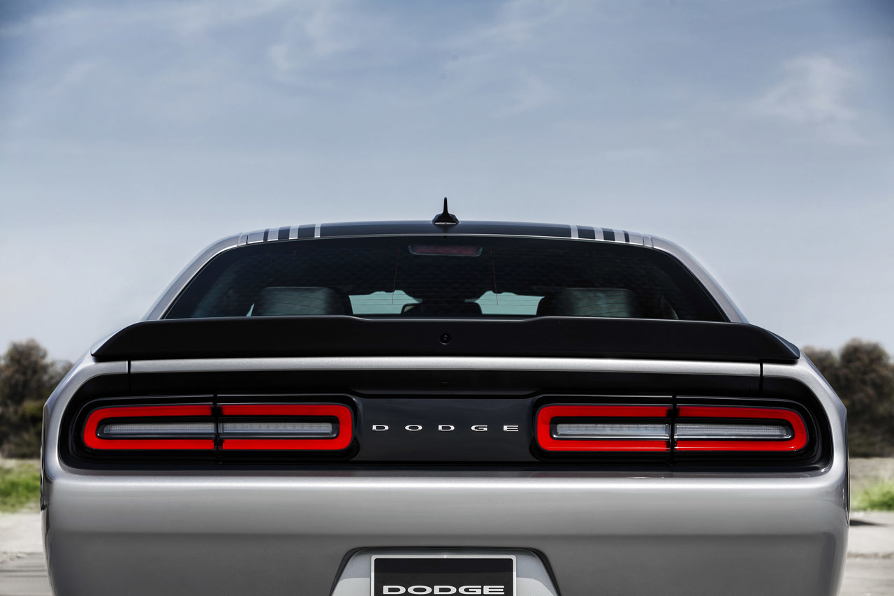 2015 Dodge Challenger 392 HEMI® Scat Pack Shaker