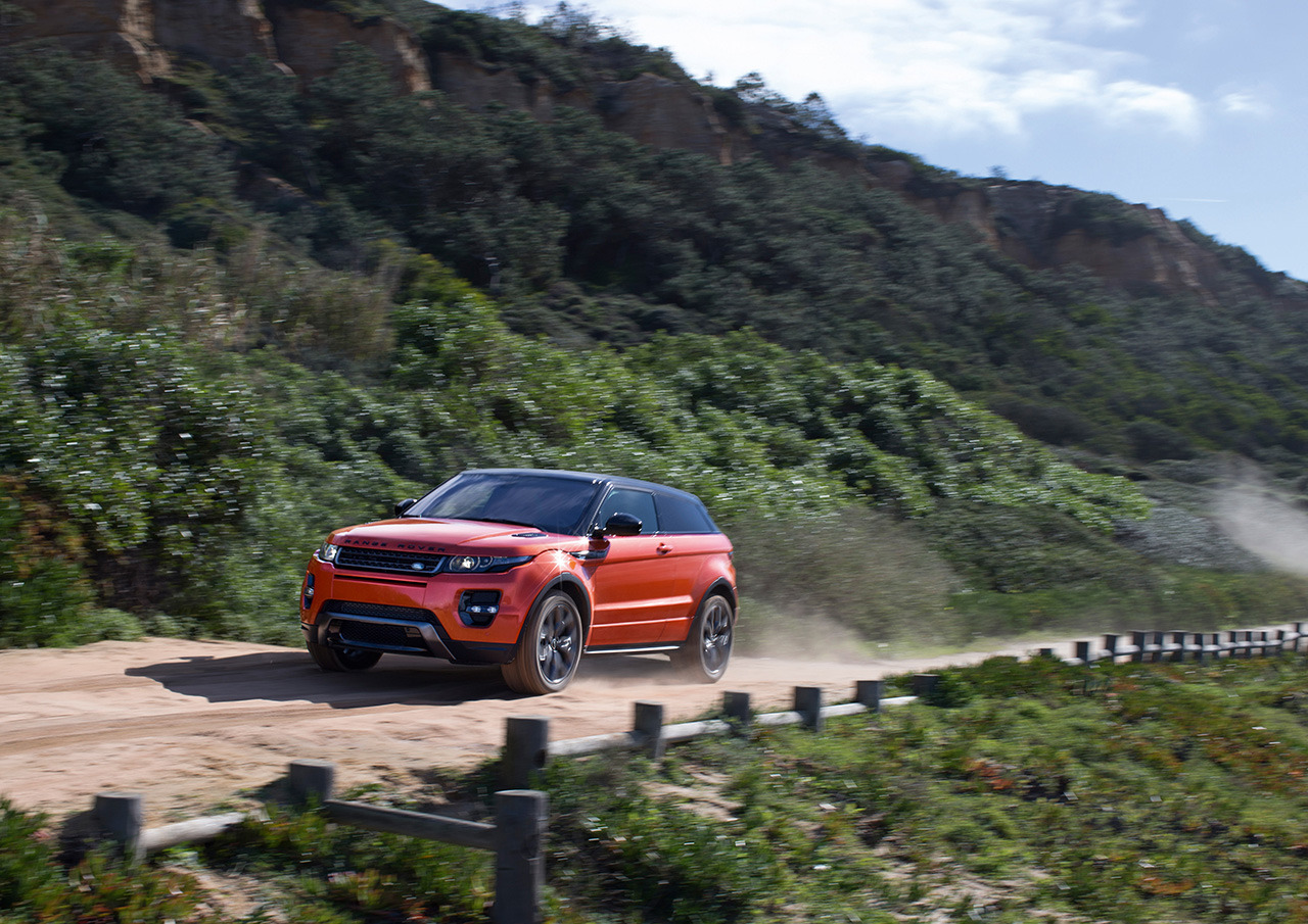 range-rover-evoque-autobiography-dynamic-08