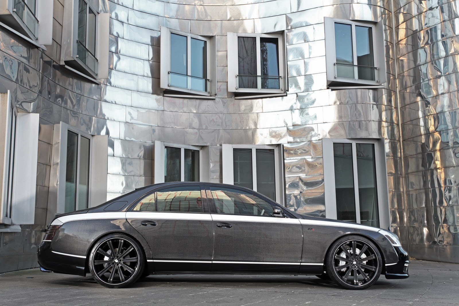 maybach-knight-luxury-32