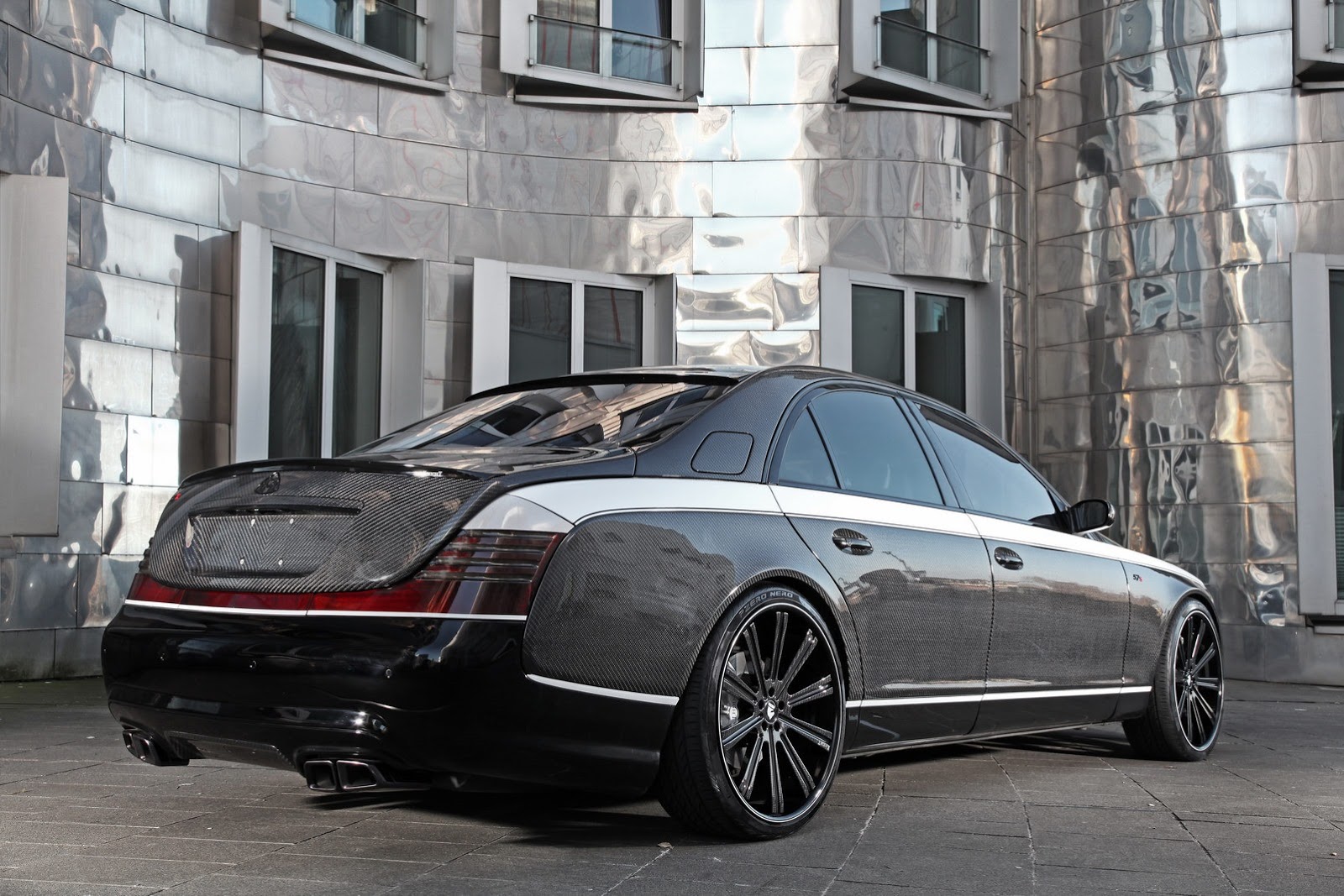 maybach-knight-luxury-42