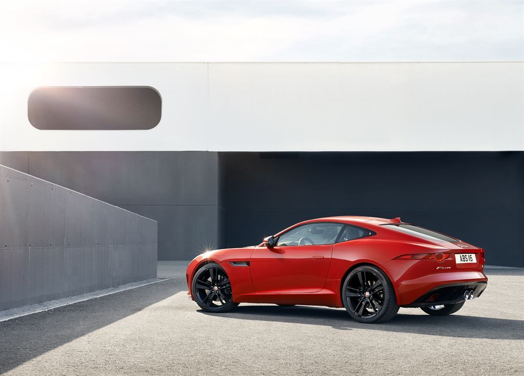 jaguar-ftype-coupe-21