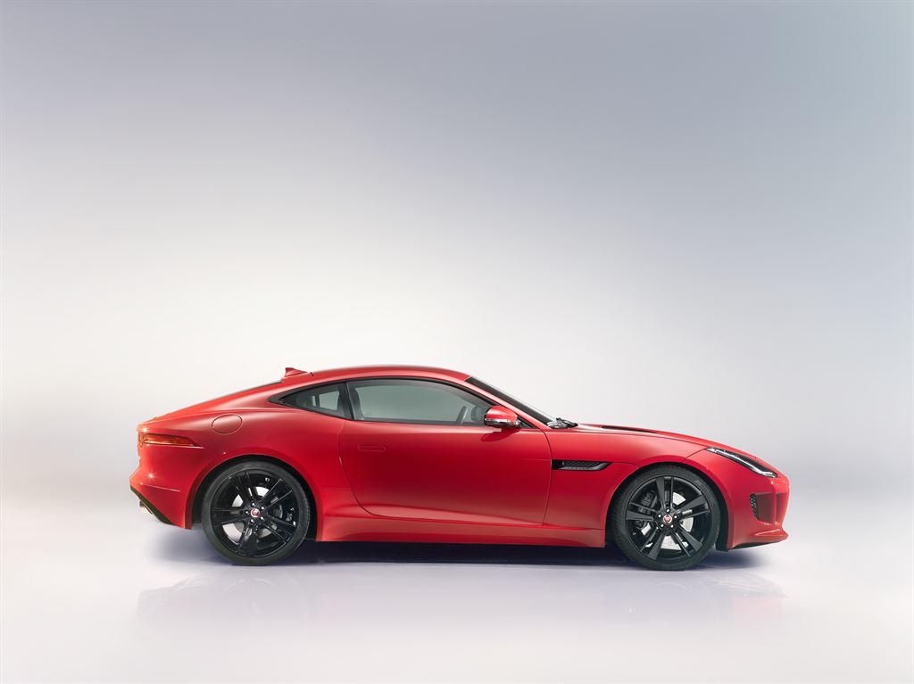 jaguar-ftype-coupe-24