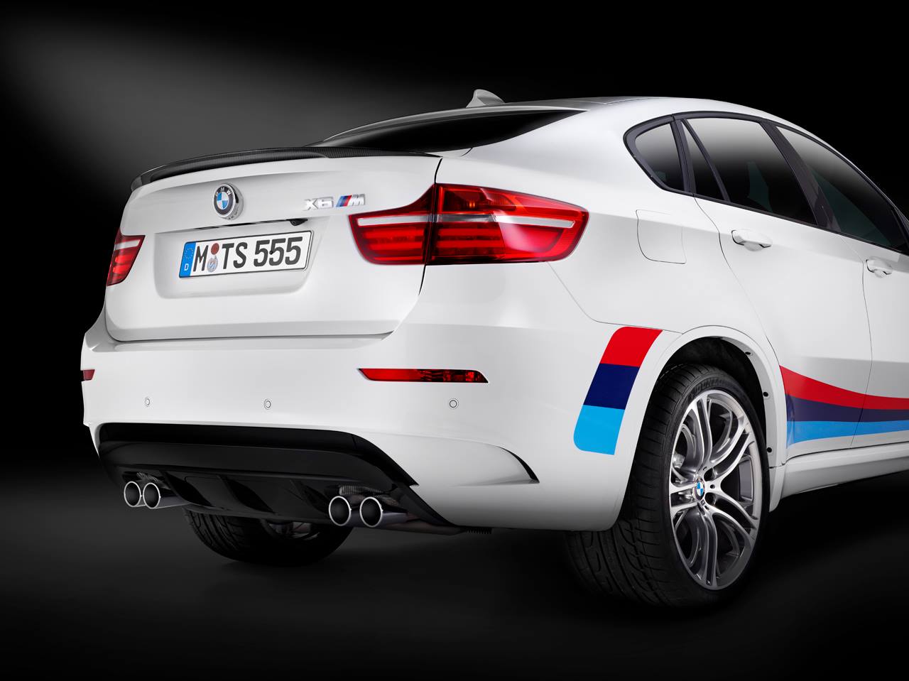 bmw_x6_m_design_edition_2