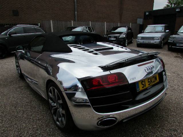 audi-r8-v10-elton-john-11