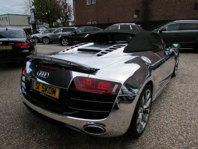 audi-r8-v10-elton-john-3