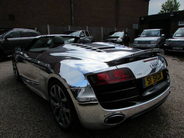 audi-r8-v10-elton-john-9