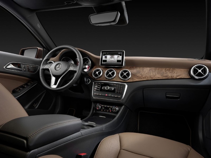 salon-de-frankfurt-2013-mercedes-benz-gla-datos-e-imagenes-201314089_10