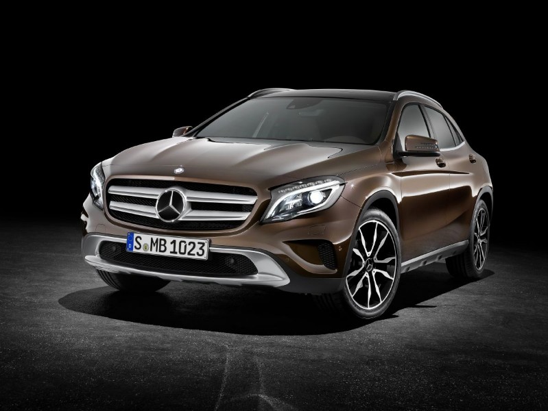 salon-de-frankfurt-2013-mercedes-benz-gla-datos-e-imagenes-201314089_2