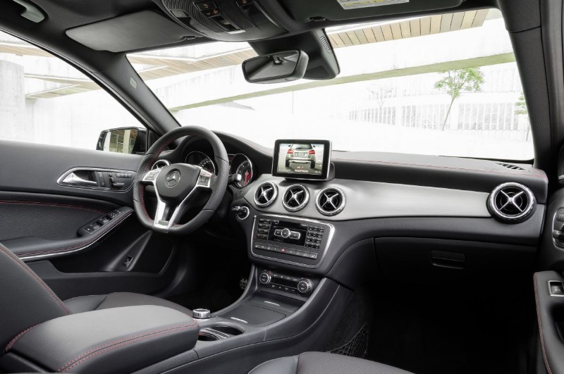 salon-de-frankfurt-2013-mercedes-benz-gla-datos-e-imagenes-201314089_34